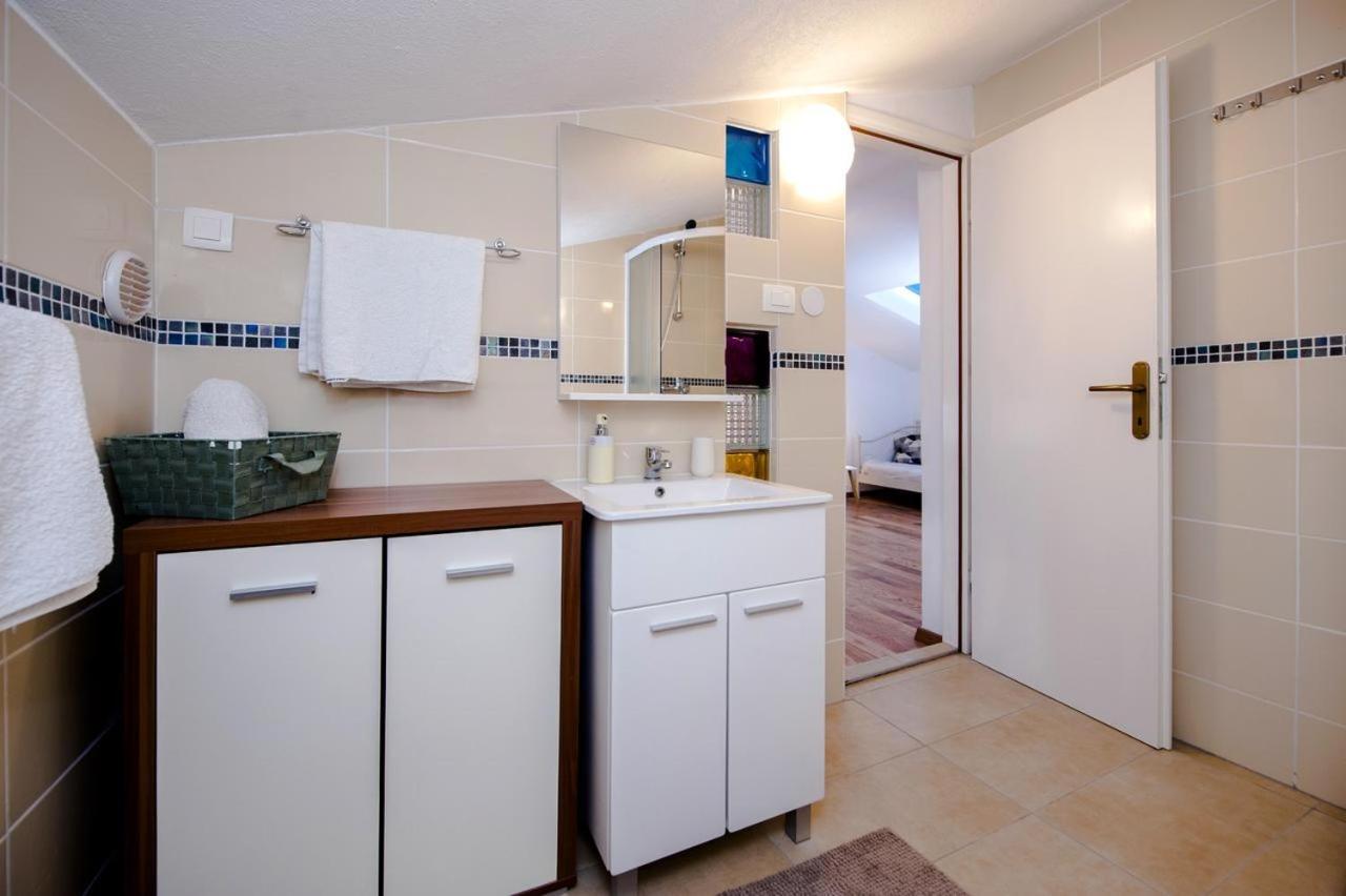 "Art House" Rovinj-Holiday, Holiday Home To Rent Rovinjsko Selo Dış mekan fotoğraf